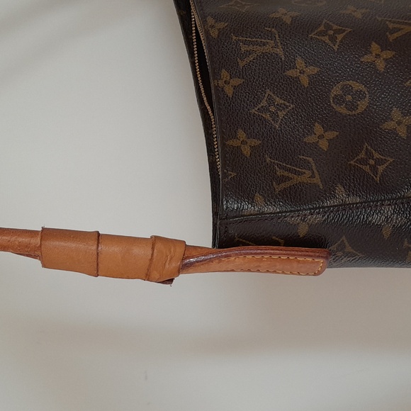 LOUIS VUITTON Looping GM Shoulder Bag! - Picture 9 of 16